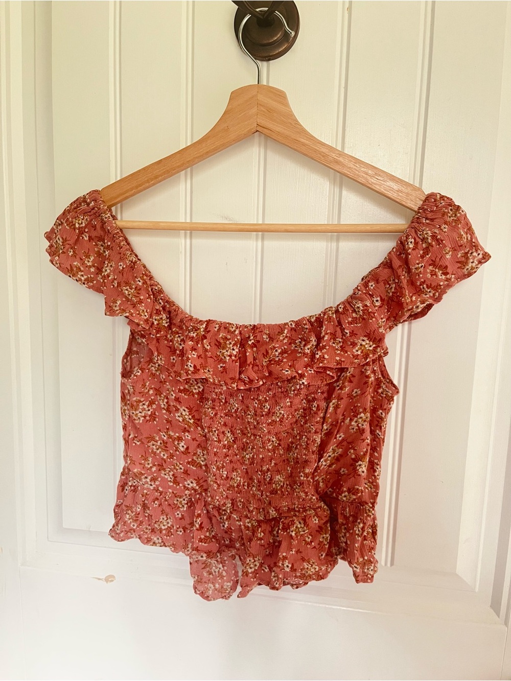 Floral Off-Shoulder Ruffle Button-Crop Top - Dusky Rose Pink - Picture 3 of 5